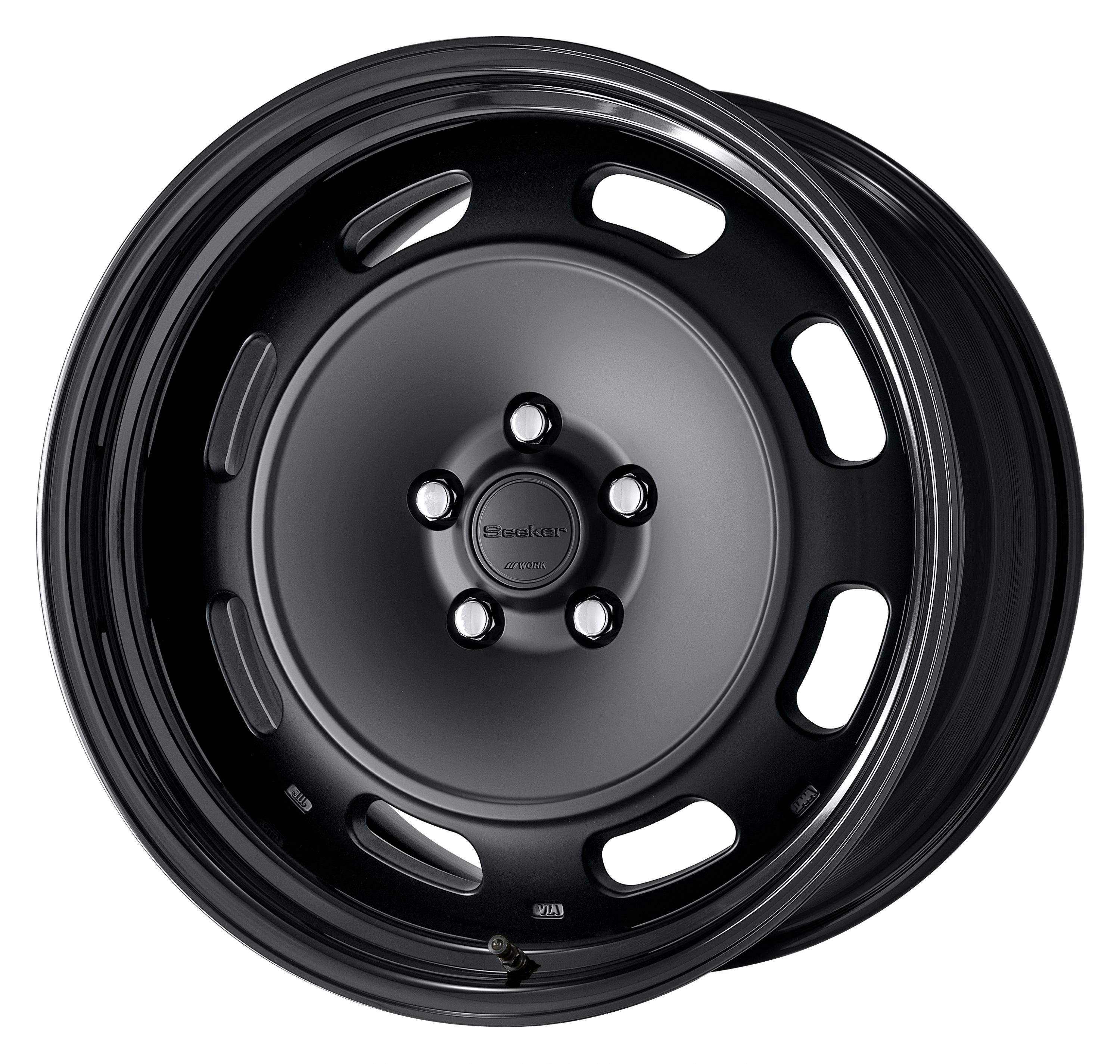 ■Size: 18-inch<br />
■Disc: Matte Black (Standard)<br />
■Rim: Step Rim (Shape) / Black Anodized (Custom)<br />
■Center Cap: Matte Black (Select Option)<br />
■Air Valve: Black Air Valve (Custom)
