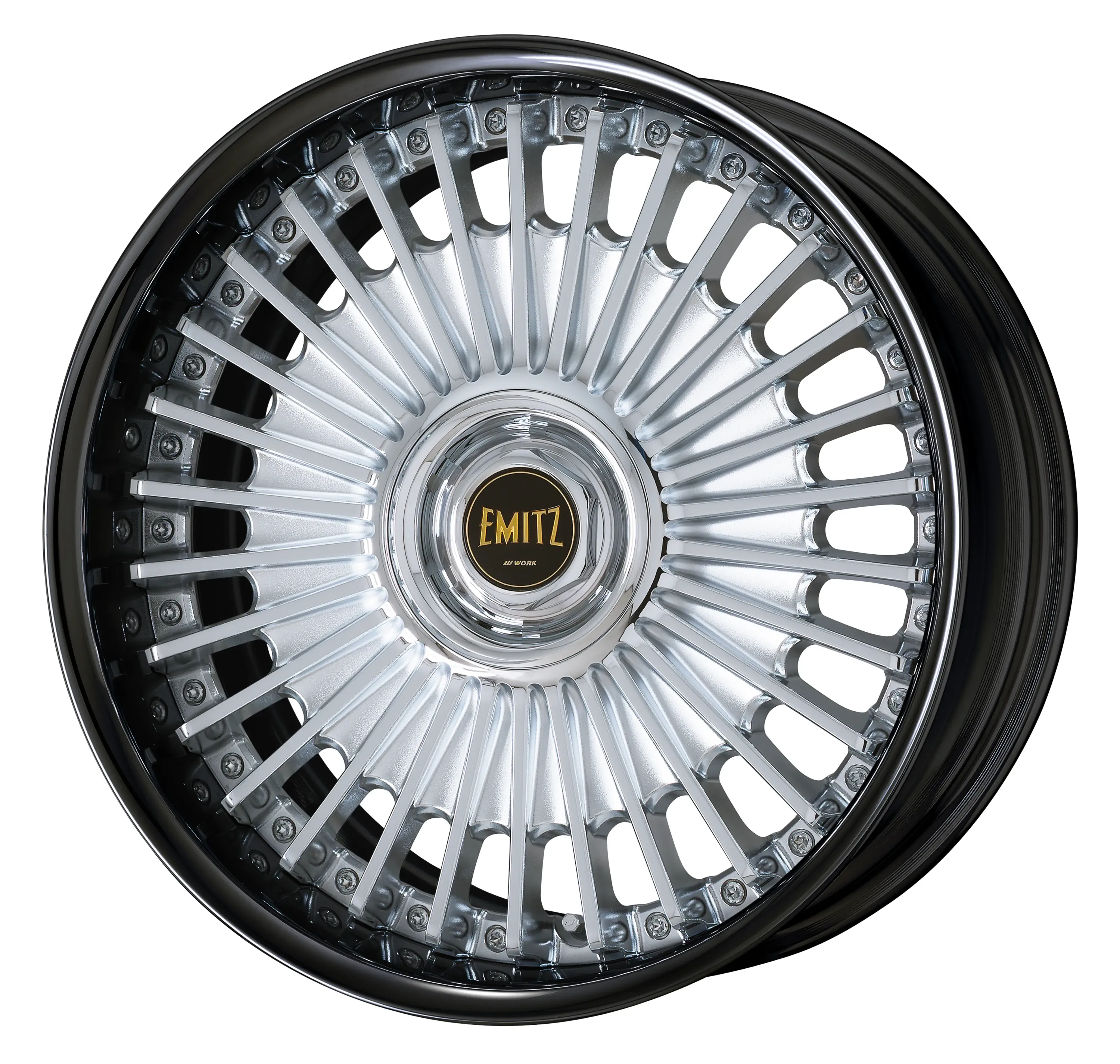 ■サイズ:20inch<br />
■ディスク:クロームメッキ(標準)<br />
■リム:FULL REVERSE(形状)/ブラックアルマイト(カスタム)<br />
■センターカバー:標準